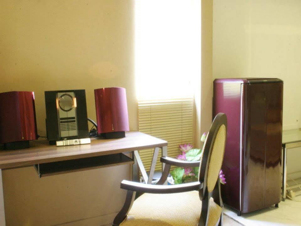 ג'קרטה Magnolia Hotel מראה חיצוני תמונה