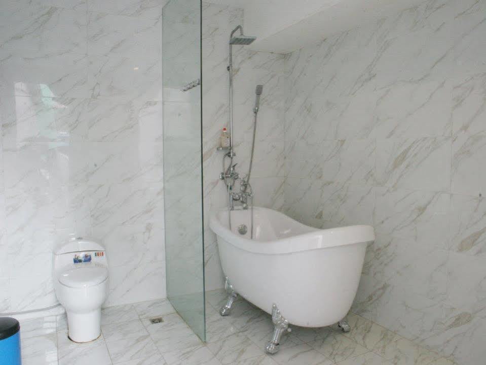 ג'קרטה Magnolia Hotel מראה חיצוני תמונה