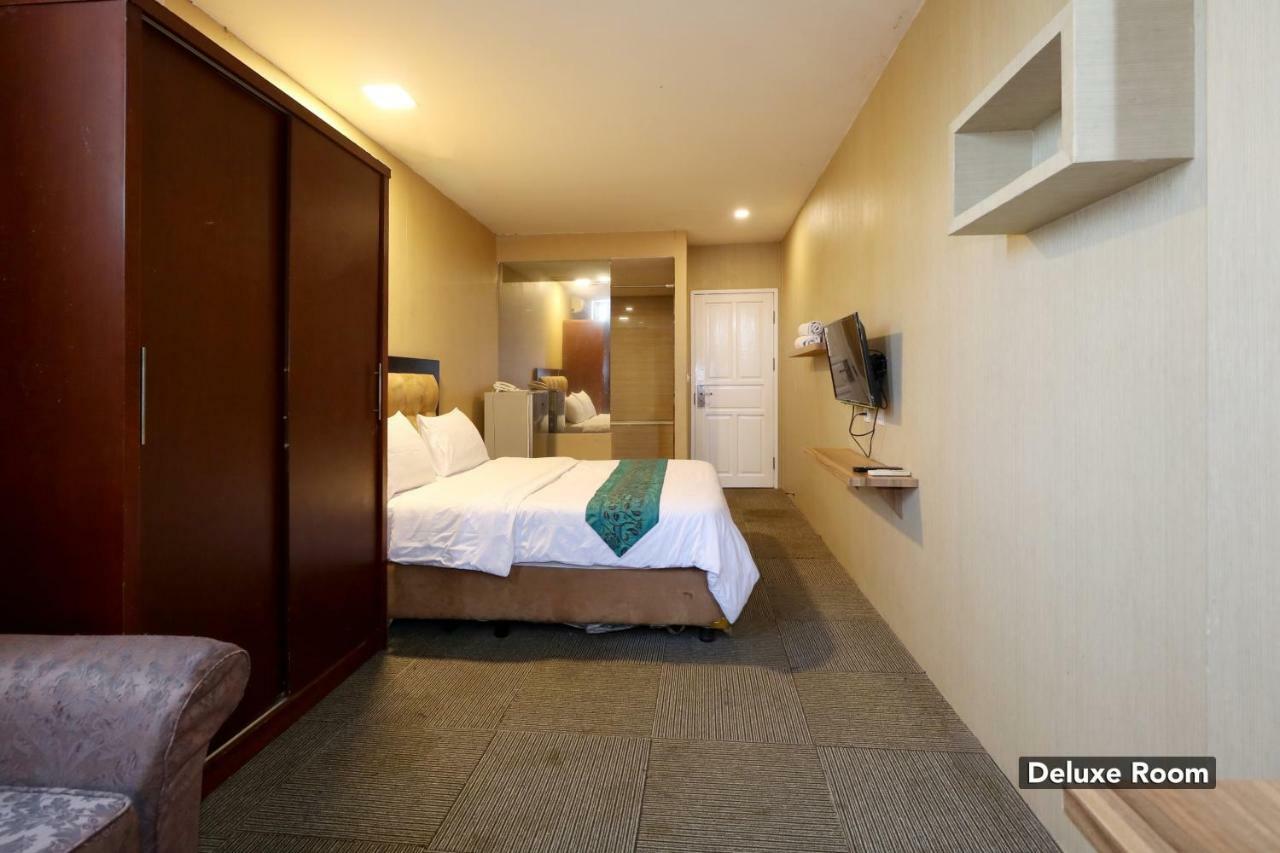 ג'קרטה Magnolia Hotel מראה חיצוני תמונה