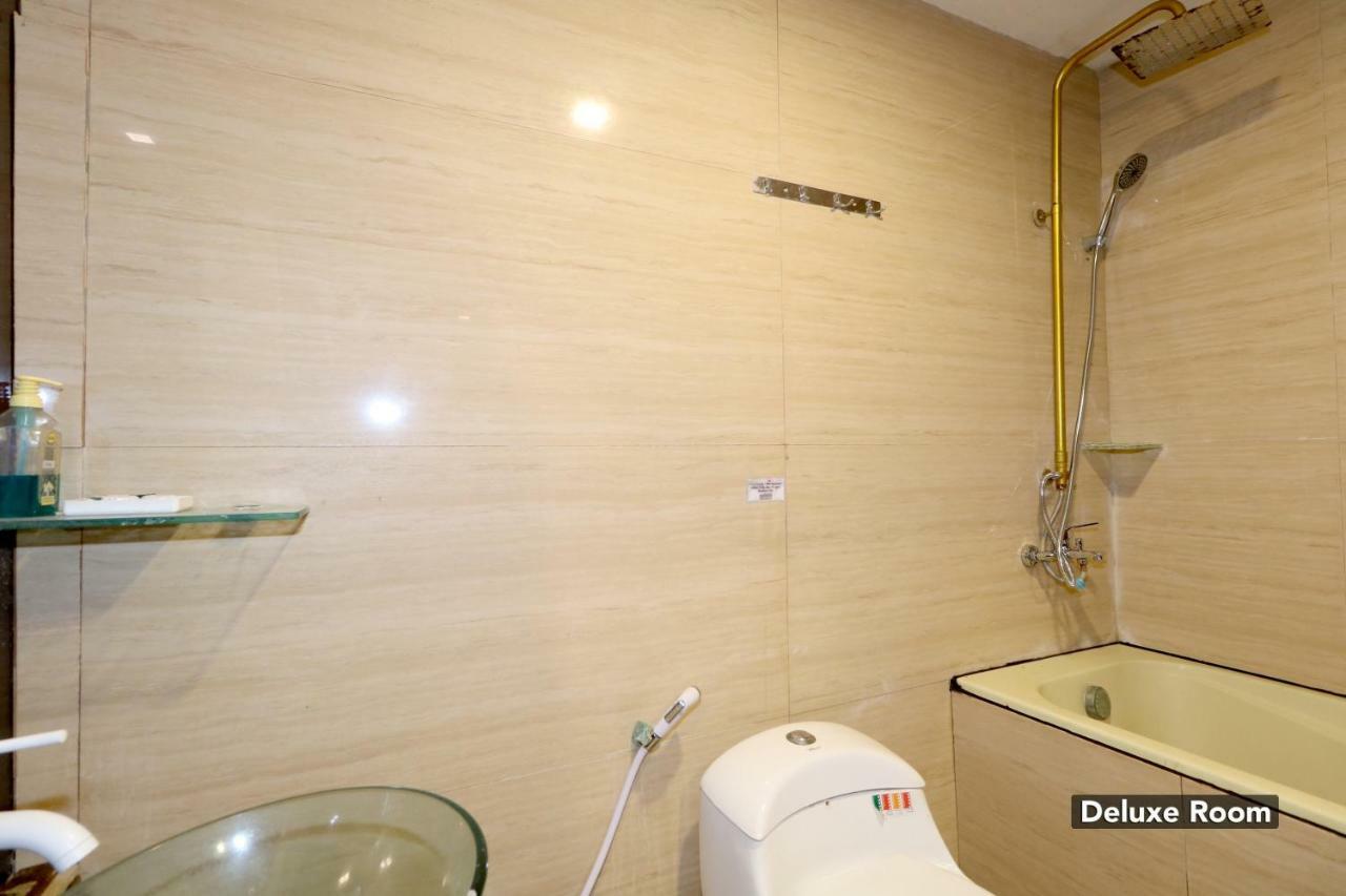 ג'קרטה Magnolia Hotel מראה חיצוני תמונה