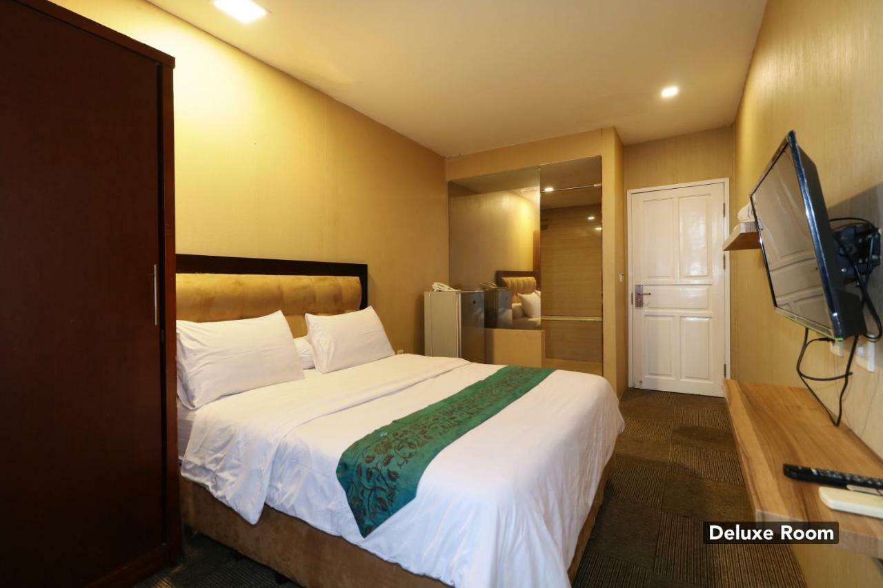 ג'קרטה Magnolia Hotel מראה חיצוני תמונה