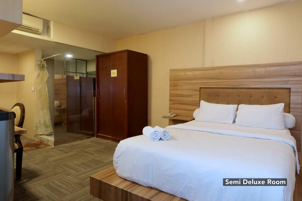 ג'קרטה Magnolia Hotel מראה חיצוני תמונה