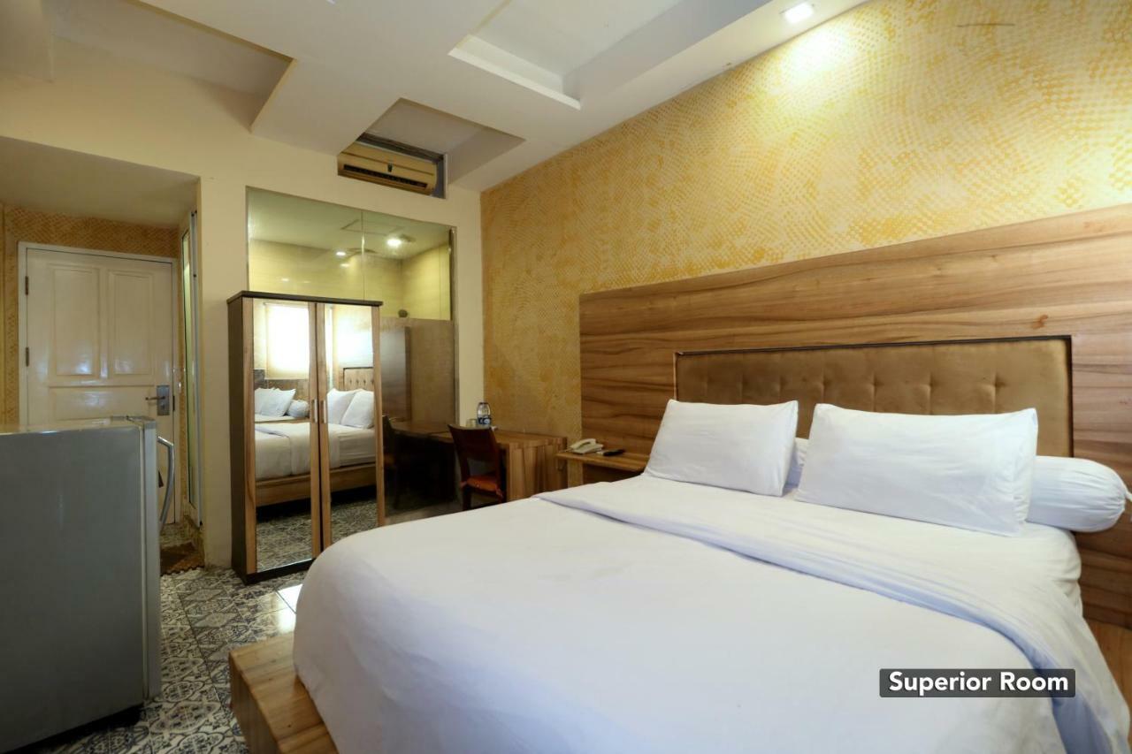 ג'קרטה Magnolia Hotel מראה חיצוני תמונה