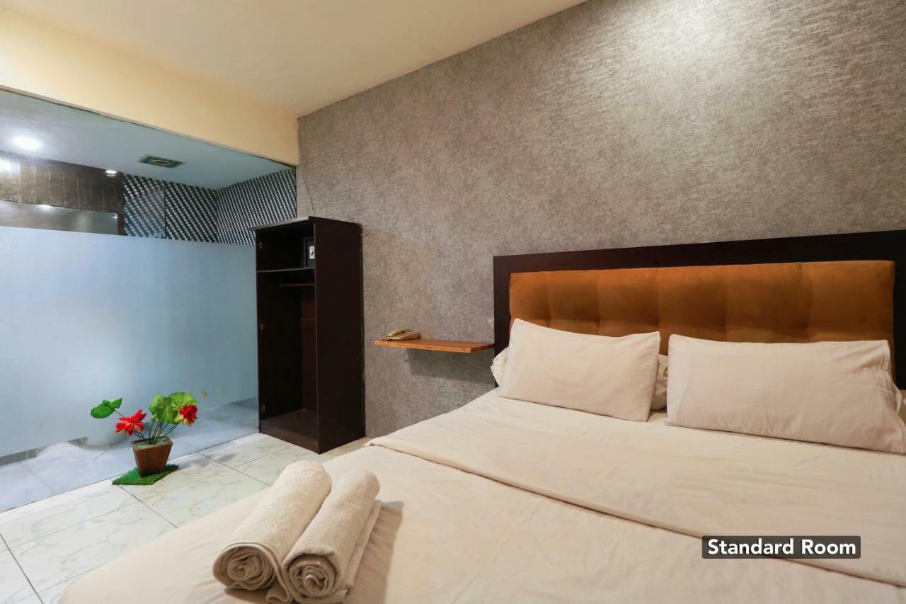 ג'קרטה Magnolia Hotel מראה חיצוני תמונה